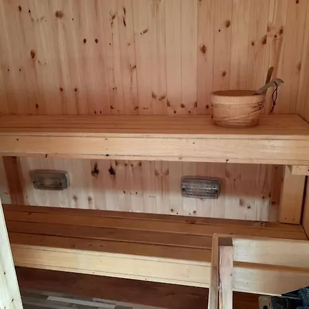 Delightful Log , With Sauna Apartment Coolnacon